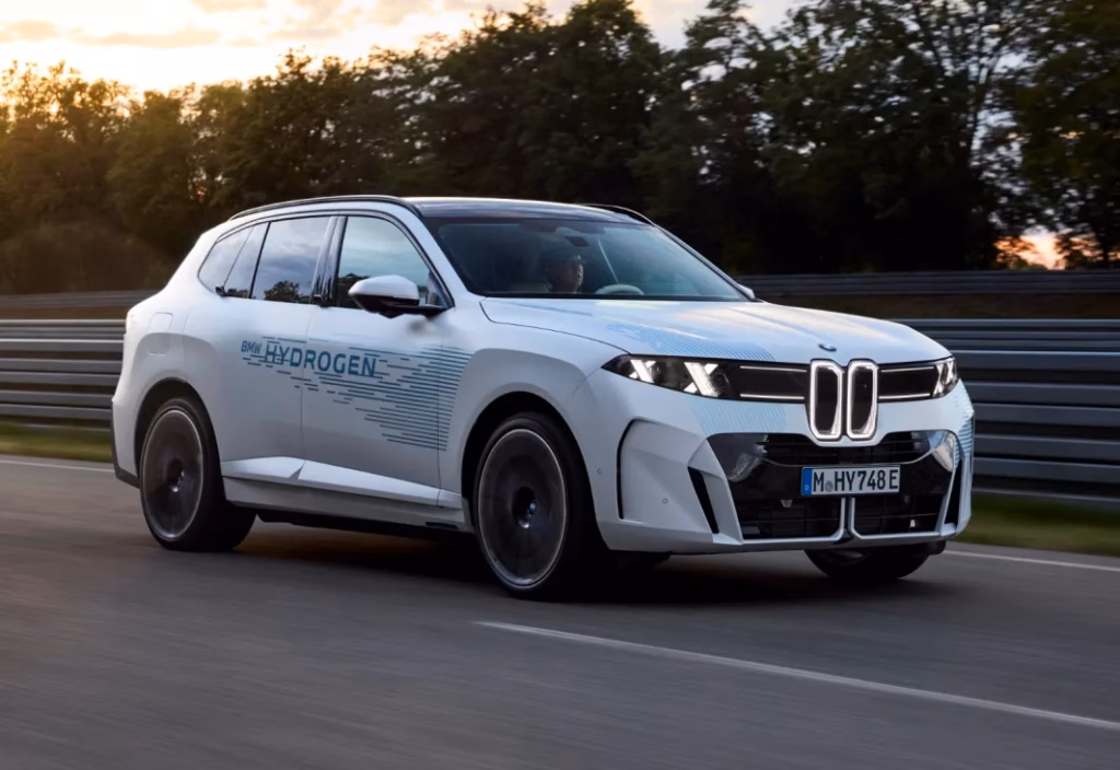 BMW продовжує просувати водневі автомобілі
